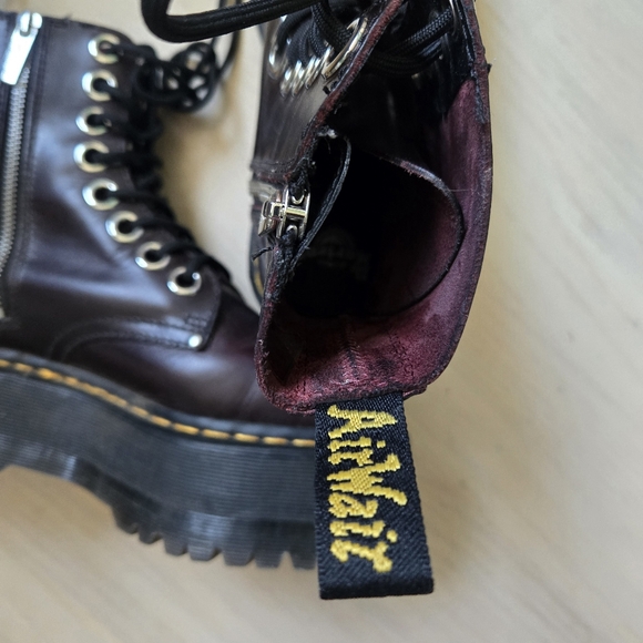 NWT Dr. Martens Jadon Max Platform Boots - Picture 3 of 4